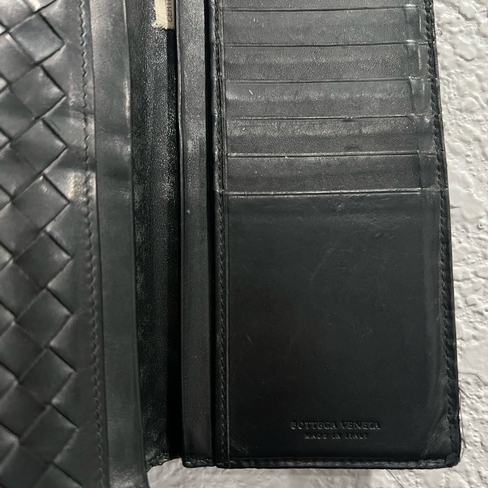 - Bottega Veneta leather flap wallet available‼️ - Picture 9 of 12